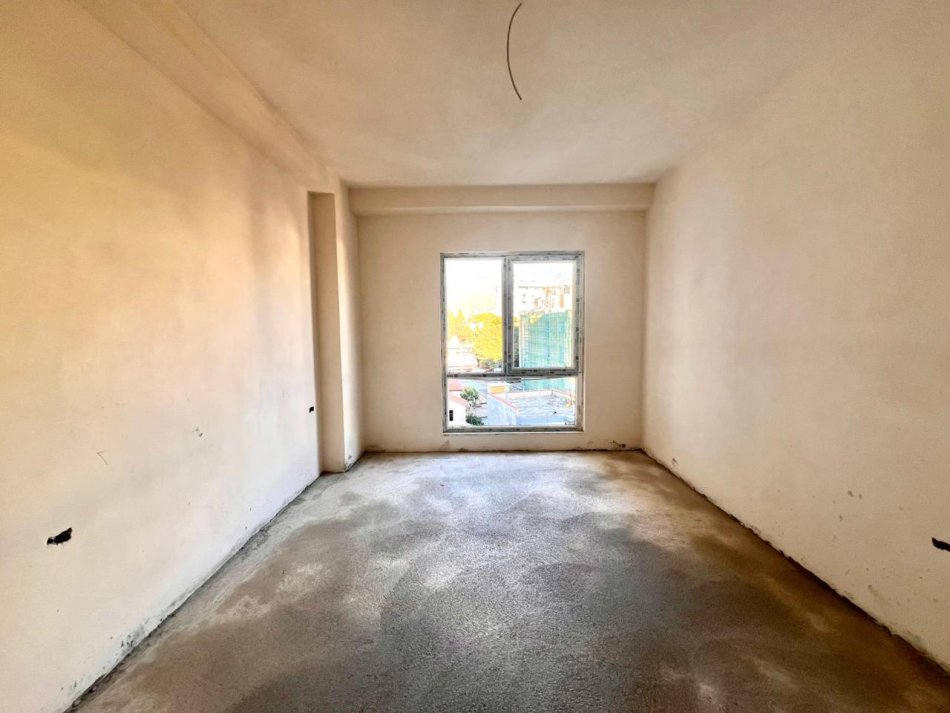 SHITET (1600€/m2): 1+1 (📍Rruga e Dibrës - Farmacia 10) || 104,500 Euro || 65m2 (Perfundon per 4 muaj)