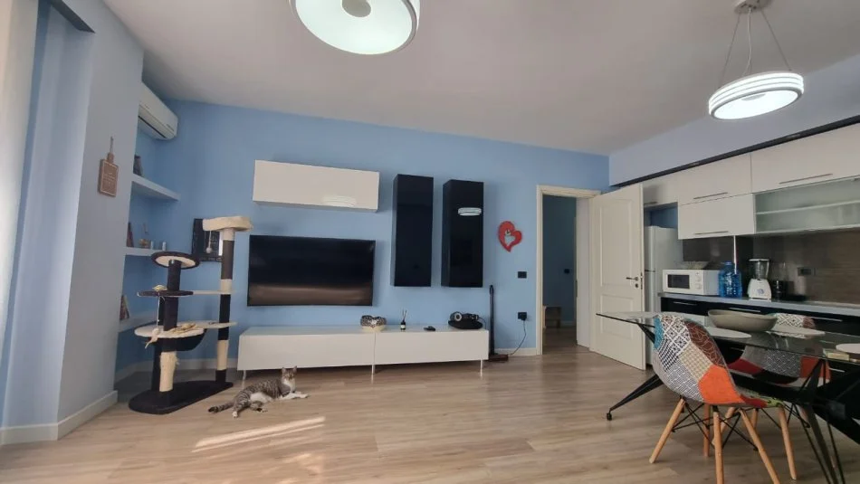 Tirane, shes apartament 2+1+Ballkon Kati 4, 109 m² 175.000 € 