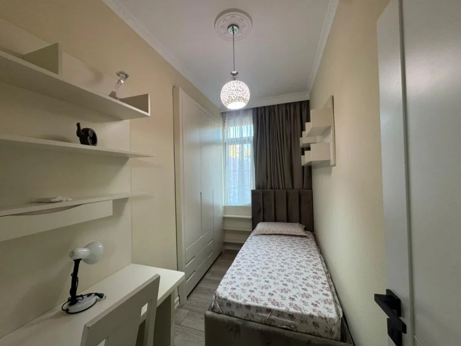 Tirane, jap me qera apartament 3+1+Ballkon Kati 3, 100 m² 1.050 € (afer lulishtes 1 Maj)