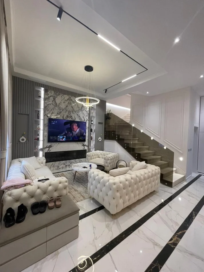 Tirane, Shitet Apartament Dulex, 200 m² 420.000 € (KODRA E DIELLIT)