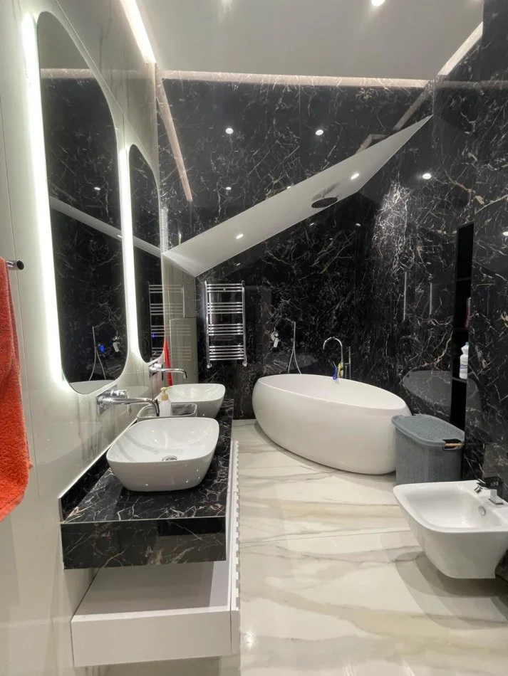 Tirane, Shitet Apartament Dulex, 200 m² 420.000 € (KODRA E DIELLIT)