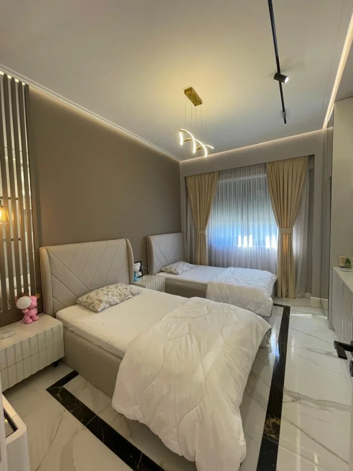 Tirane, Shitet Apartament Dulex, 200 m² 420.000 € (KODRA E DIELLIT)