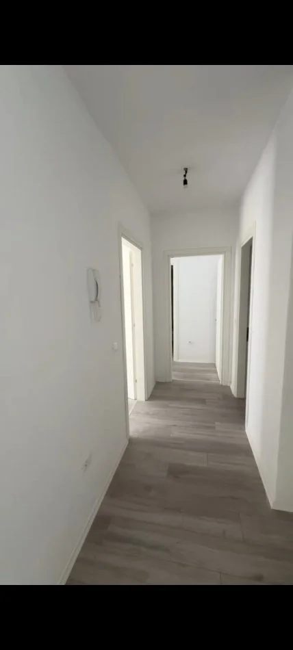 Tirane, shitet apartament 2+1 , 96 m² 105.930 € (Univers City)