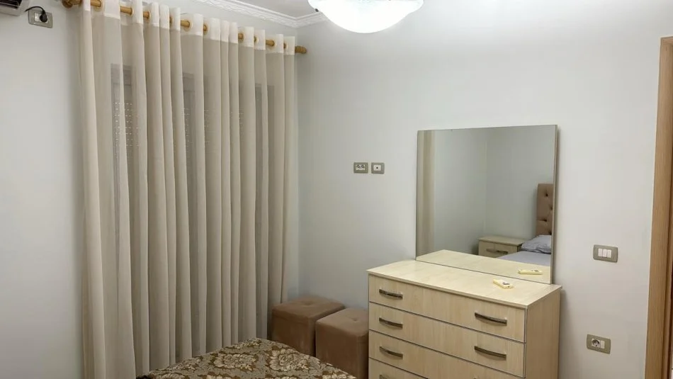 Tirane, jap me qera apartament 2+1+Ballkon Kati 5, 100 m² 600 € (don bosko)