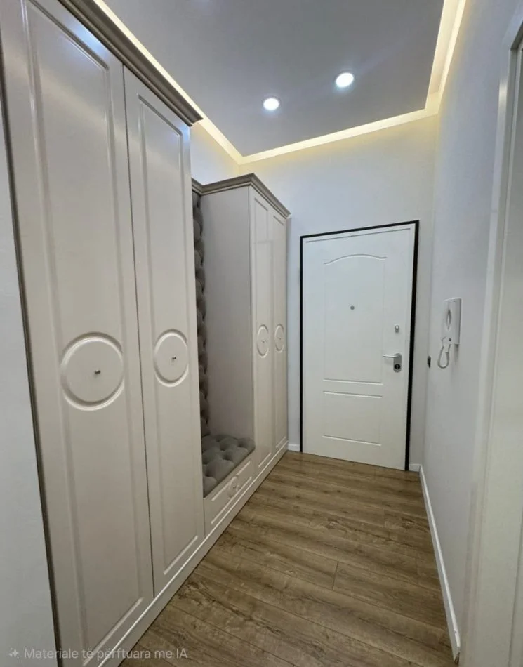 Tirane, jepet me qera apartament 2+1 , 130 m² 1.000 € (Pazari i Ri)