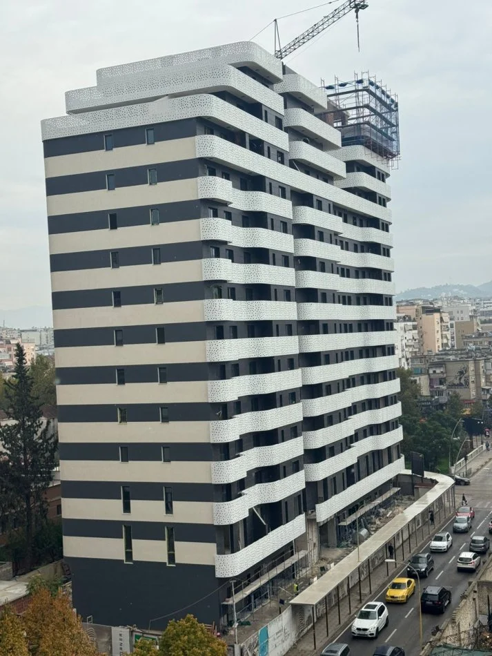 Tirane, shitet apartament 2+1+Aneks+Ballkon Kati 3, 110 m² 270.000 € (Corner Rezidence)