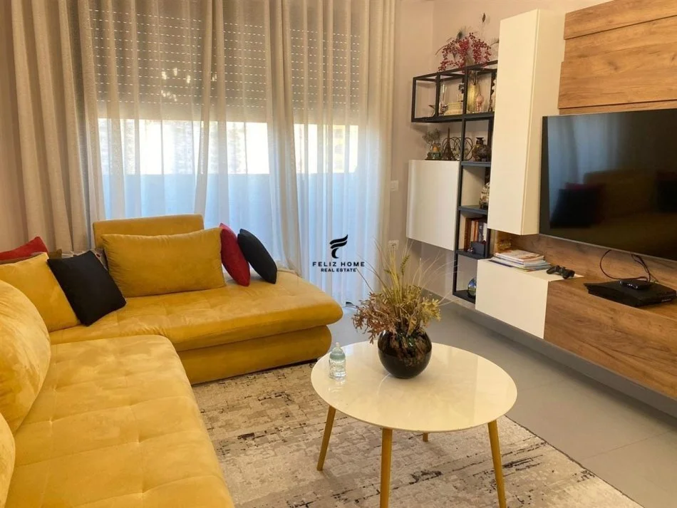 Tirane, jepet me qera 1+1 Kati 7, 68 m² 850 € (STADIUMI DINAMO)