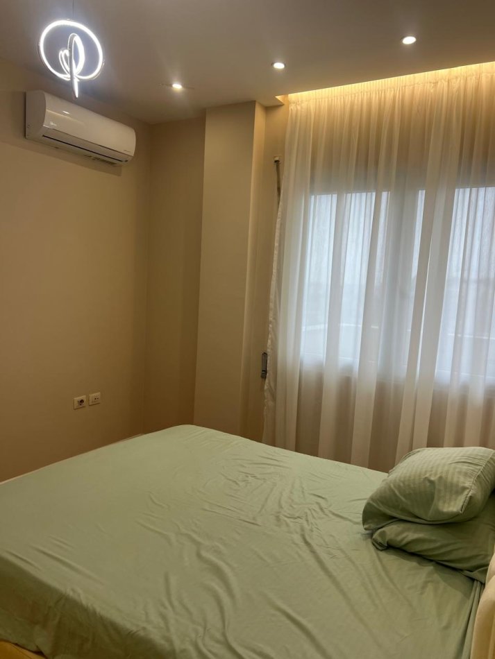 Tirane, jepet me qera apartament 1+1 Kati 6, 70 m² 600 € (Delijorgjit)