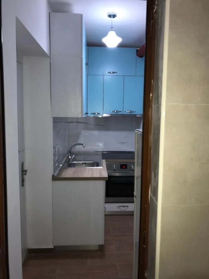 Tirane, shitet garsonier , 20 m² 52.000 € (Rruga Ferid Xhajko)