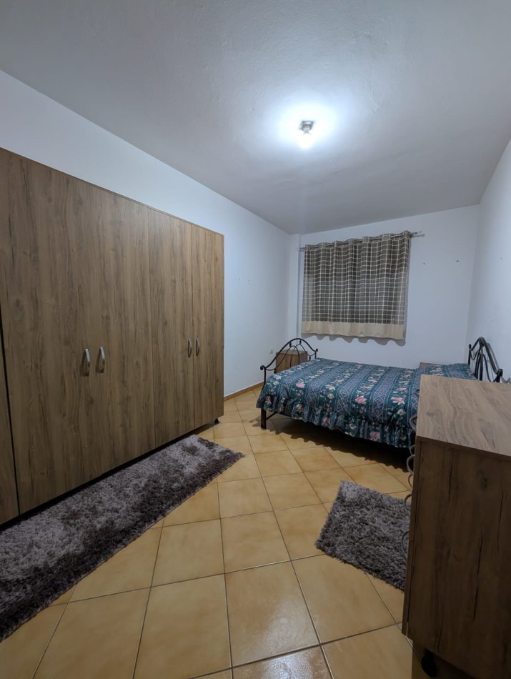 Tirane, jepet me qera apartament 2+1+Ballkon Kati 3, 90 m² 450 € (Fresk)