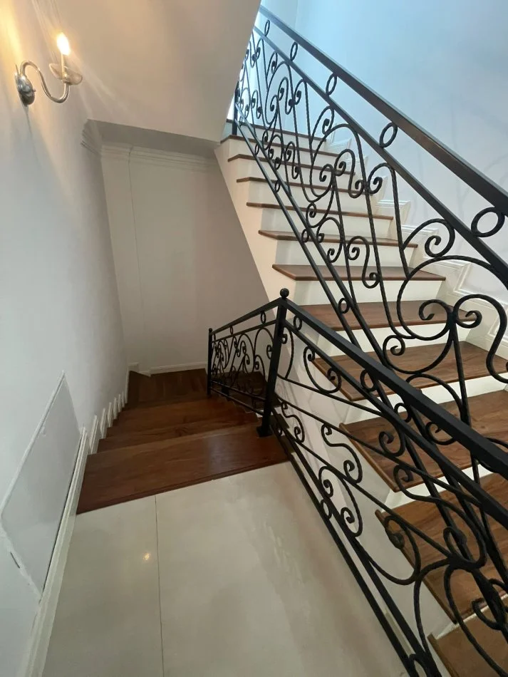 Tirane, jepet me qera Vile 3 Katshe , 335 m² 4.300 € (Rezidenca Rolling Hills,TEG)