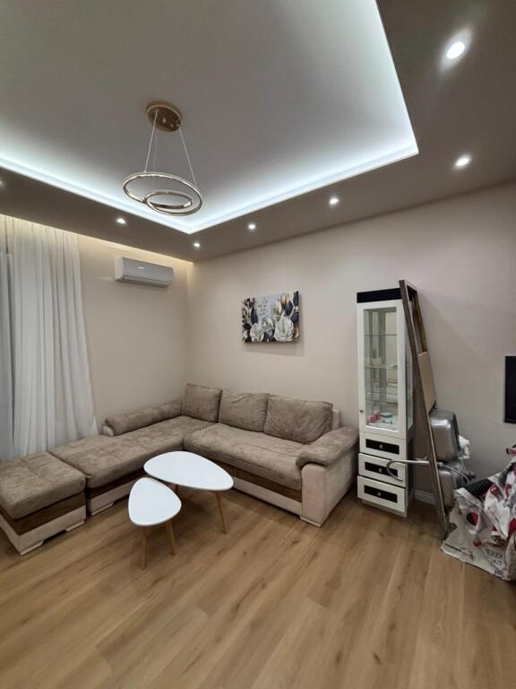 Tirane, jepet me qera apartament 1+1 Kati 6, 70 m² 600 € (Delijorgjit)