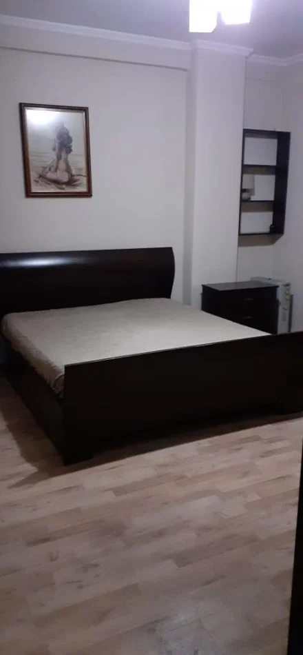 Tirane, jepet me qera Kati 3, 70 m² 610 € 
