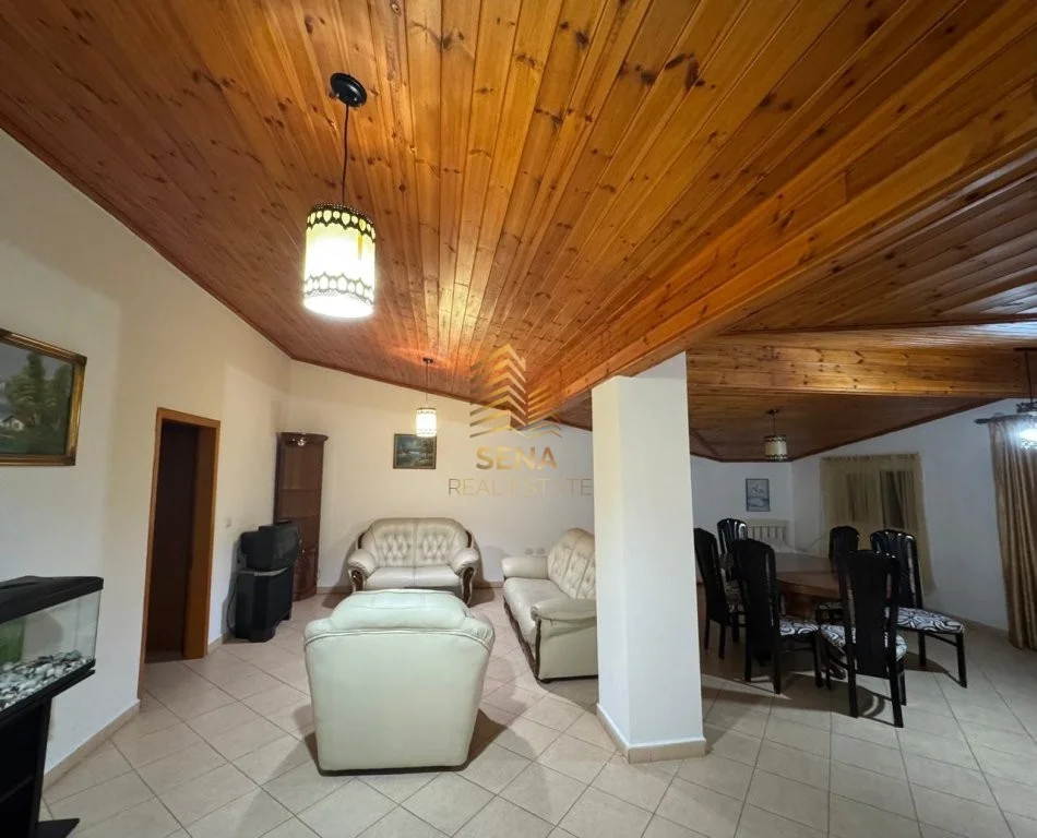 Tirane, jepet me qera apartament 1+1 Kati 3, 85 m² 350 € (Kinostudio)