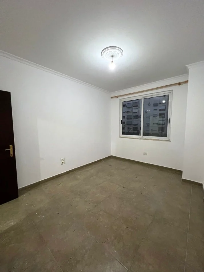 Tirane, shitet apartament 2+1 , 90 m² 122.000 € (Astir)