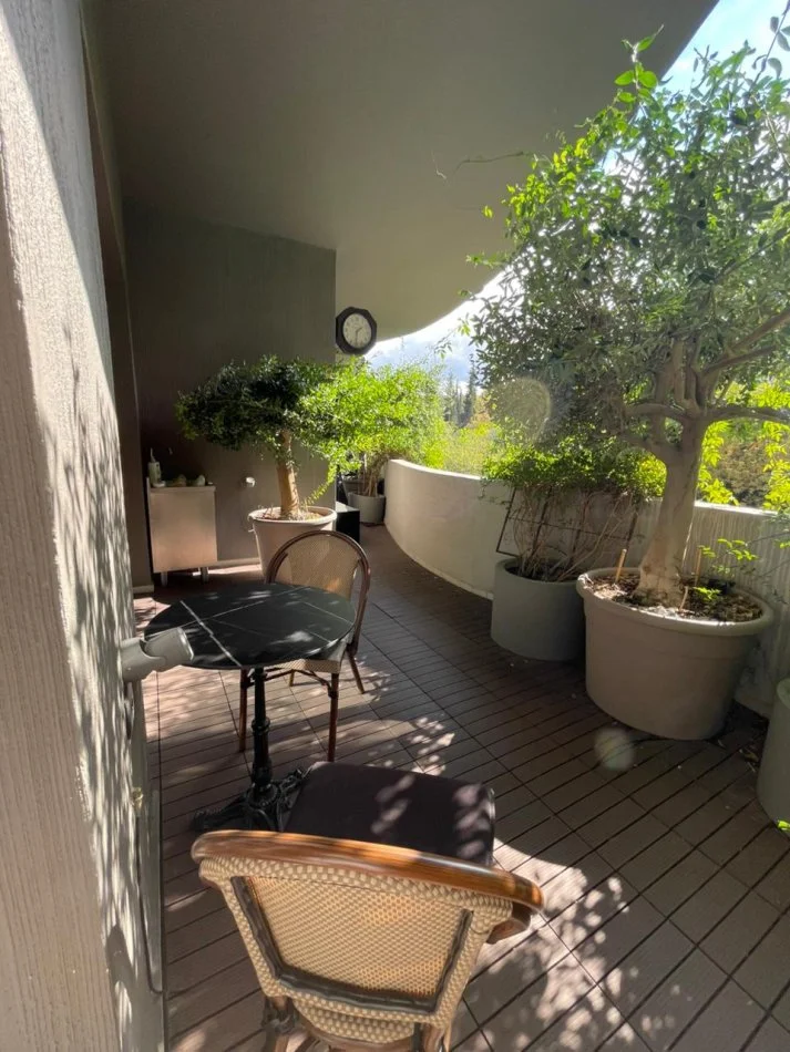 Tirane, jepet me qera apartament 2+1+Ballkon , 105 m² 2.500 € (Lion Park Residence)