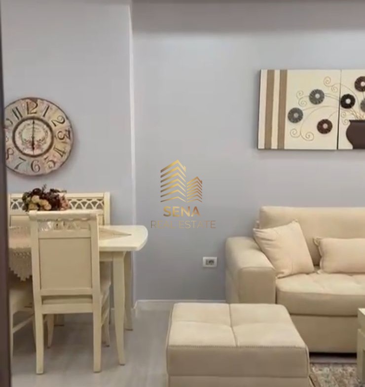 Tirane, jepet me qera apartament 2+1+Ballkon Kati 5, 97 m² 600 € (Bulevard Kashar)