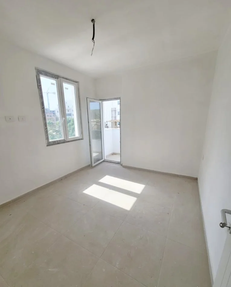Golem, shitet apartament ne plazh 2+1+Aneks+Ballkon Kati 1, 75 m² 102.000 € (Golem,Kavaje)