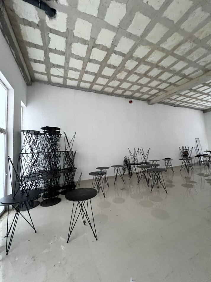 Tirane, jepet me qera ambjent biznesi Kati 0, 100 m² 900 € (Bulevardi i Ri)