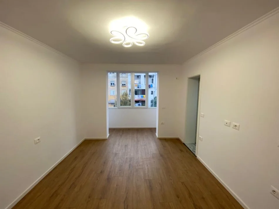 Tirane, shitet garsonier Kati 3, 30 m² 95.000 € 