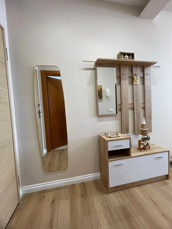 Tirane, jepet me qera apartament 1+1 Kati 7, 70.000L/MUAJ