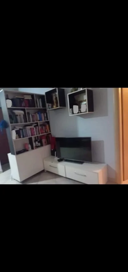 Tirane, jap me qera apartament 1+1+Ballkon Kati 2, 60 m² 400 € (rruga Azem meshi)