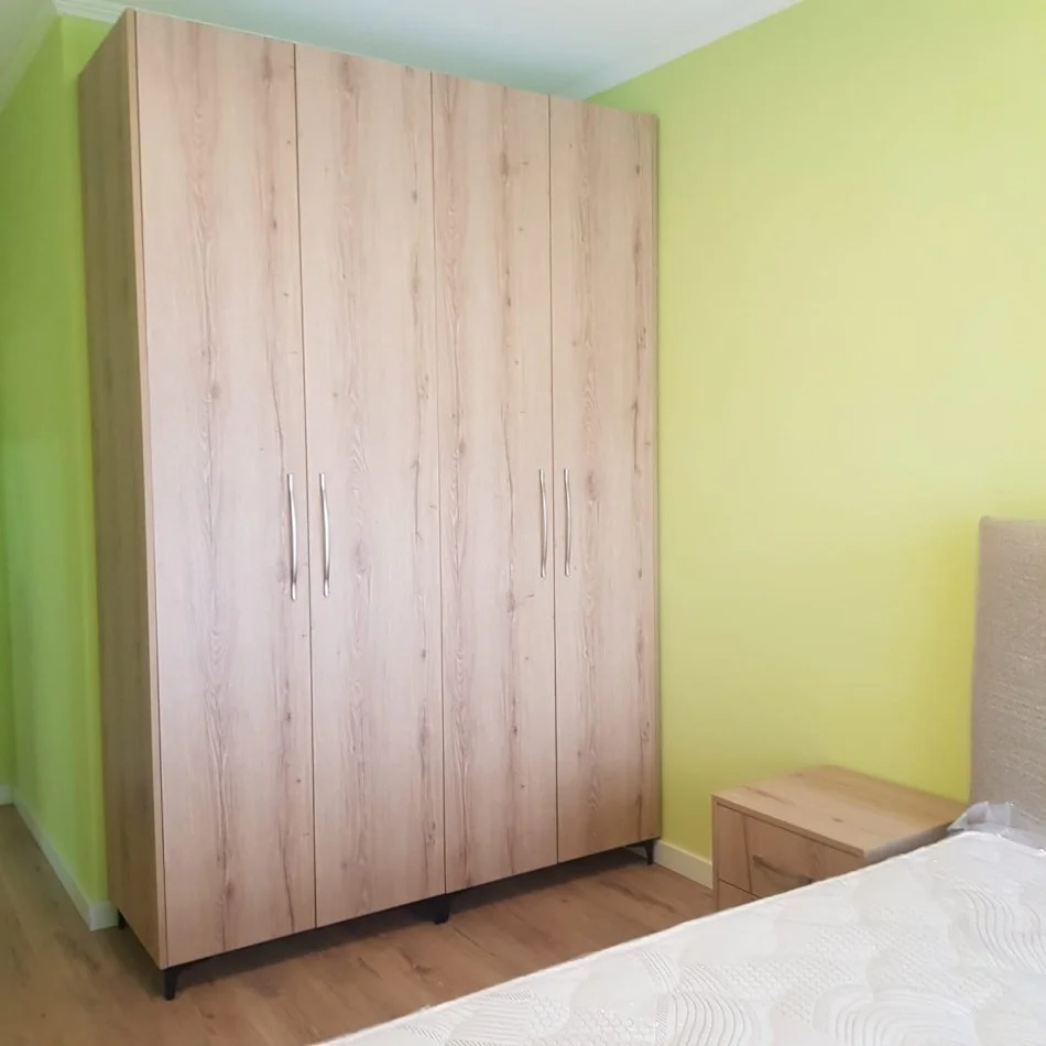 Tirane, jap me qera 2+1+Ballkon ,