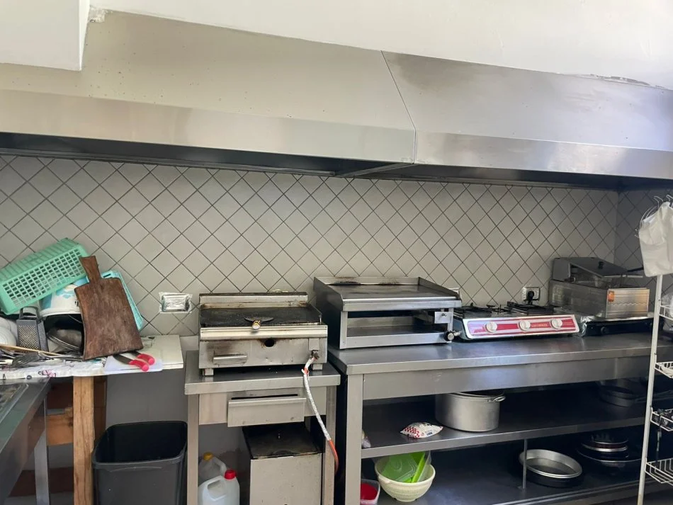 Durres, jepet me qera lokal , 75 m² 700 € 