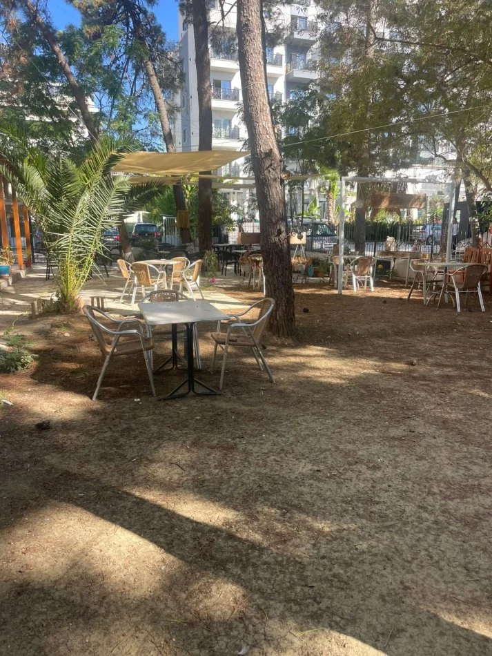 Durres, jepet me qera lokal , 75 m² 700 € 