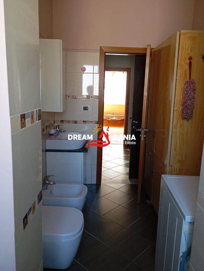 Tirane, jepet me qera apartament 2+1 , 70 m² 650 € (Rruga e Elbasanit)