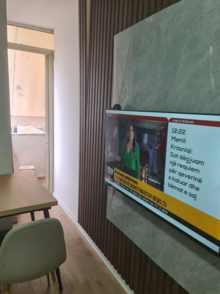 Tirane, jepet me qera apartament 1+1 Kati 6, 350 € (Rruga Bardhyl)