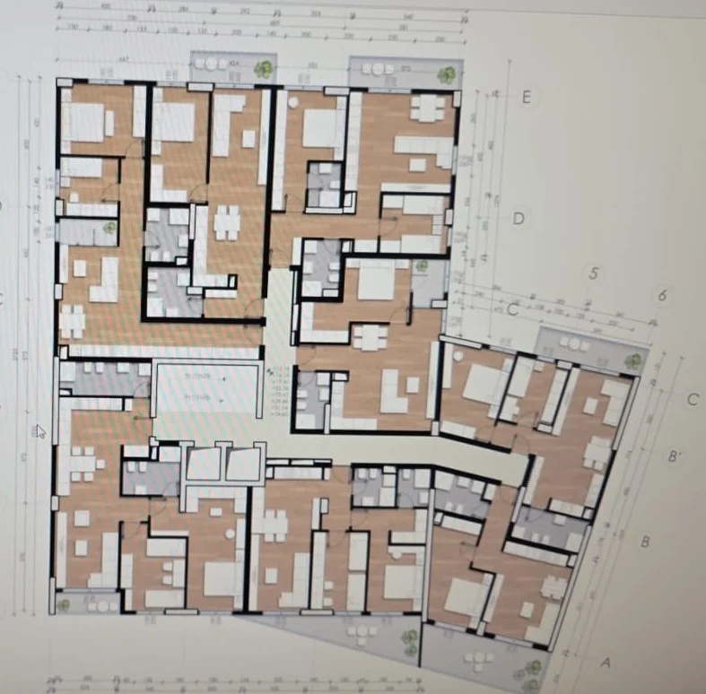 Tirane, shes apartament 2+1+Ballkon Kati 9, 103 m² 166.000 € (fusha Aviacionit)