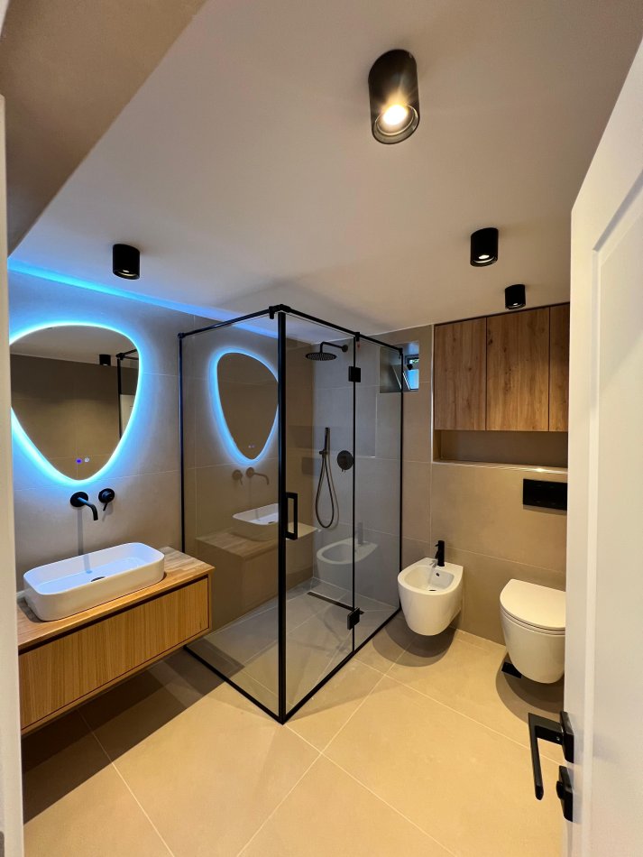 Tirane, jepet me qera Vile 2+1 Kati 0, 70 m² 700 € (Rruga Bajram Allaraj)