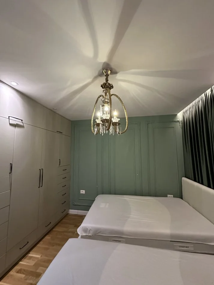 🏡 SHITET APARTAMENT 3+1+2 – PRANË STADIUMIT “AIR ALBANIA”, RRUGA E ELBASANIT