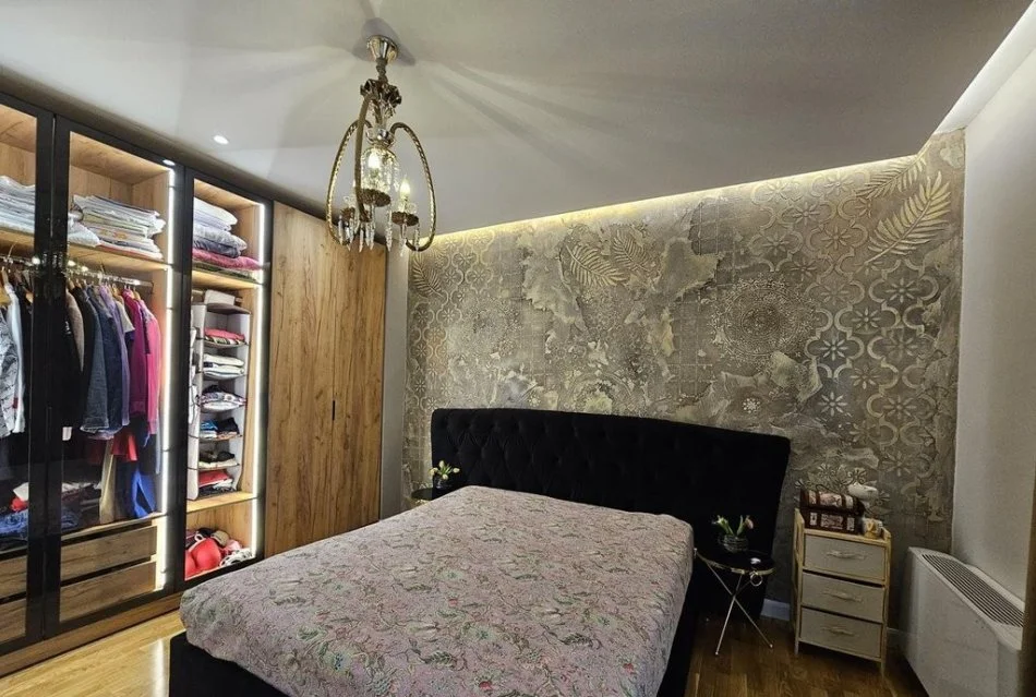 Tirane, shitet apartament 3+1 , 129 m² 390.000 € (Air Albania)