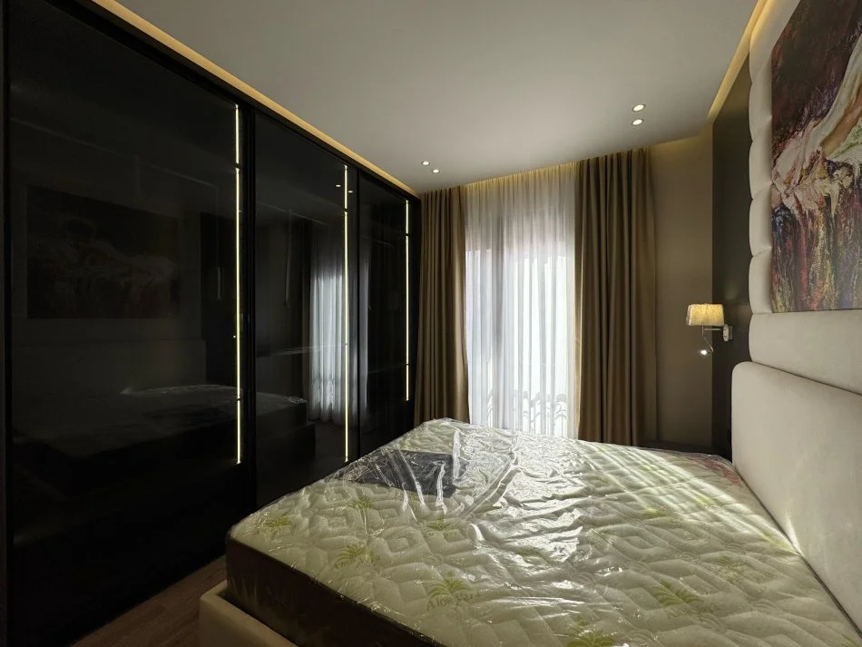 Tirane, jepet me qera apartament 1+1+Ballkon Kati 2, 70 m² 1.050 € (Kompleksi DELIORGJI)