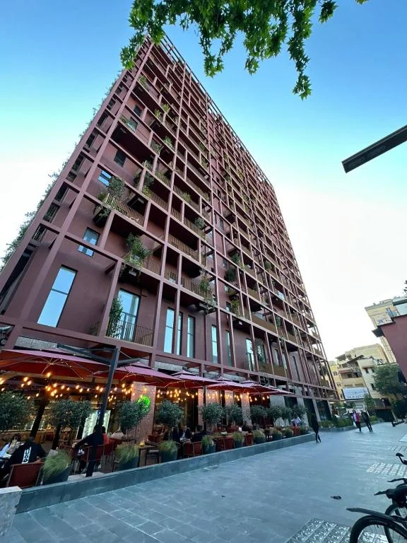 Tirane, shitet apartament 1+1 Kati 2, 70 m² 210.000 € 