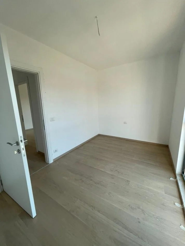 Tirane, shitet apartament 2+1+Aneks+Ballkon , 118 m² 152.700 € (Rruga Dritan Hoxha)
