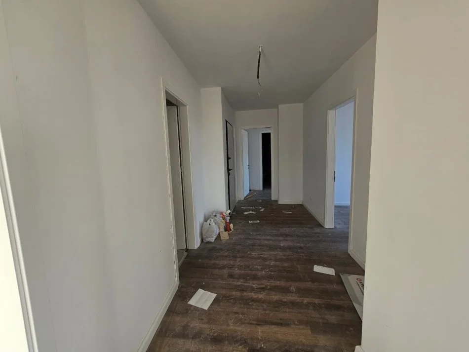 Tirane, shitet apartament 3+1+Aneks+Ballkon , 215 m² 675.000 € (Lake View Rezidence)