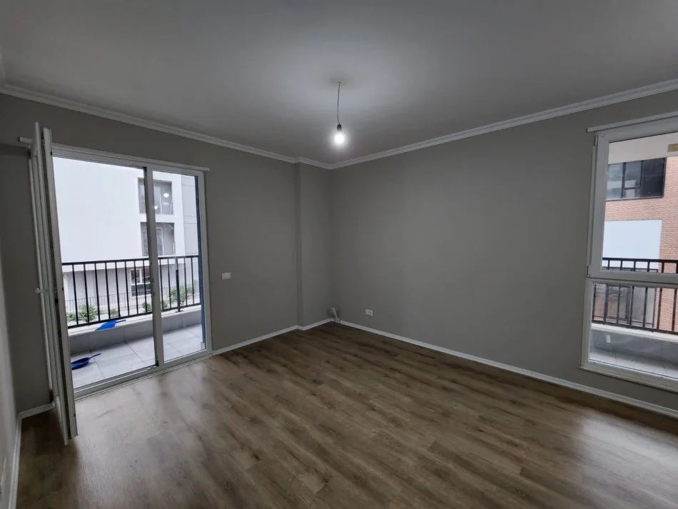 Tirane, jepet me qera apartament 2+1+Ballkon , 111 m² 500 € (rruga vore)