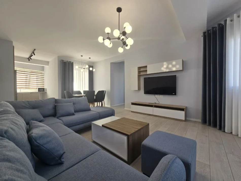 Tirane, jepet me qera apartament 2+1+Ballkon Kati 6, 130 m² 650 € (Ish Fusha e Aviacionit)