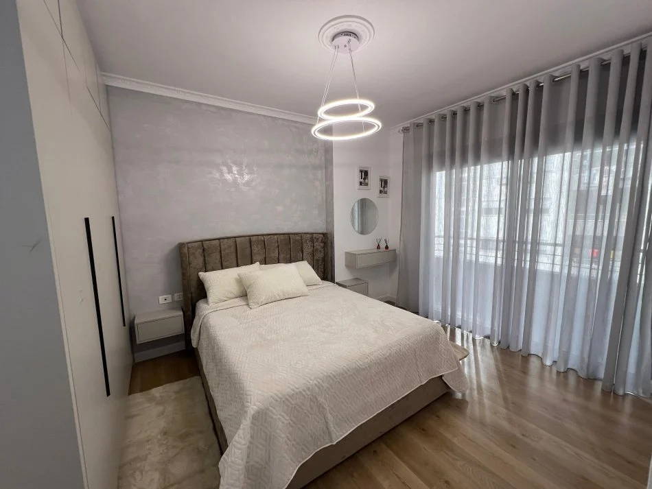 Tirane, shitet apartament 2+1 Kati 4, 102 m² 173.000 € (Rruga Mikel Maruli)