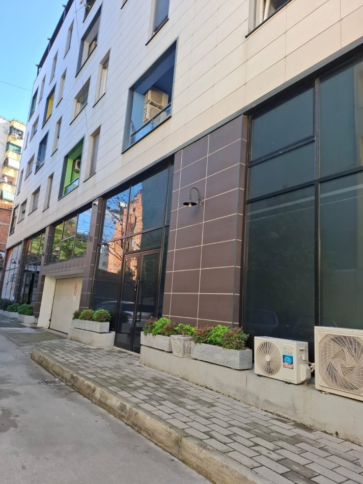 Tirane, jepet me qera garsonier Kati 1, 25 m² 300 € (Jeronim De Rada)