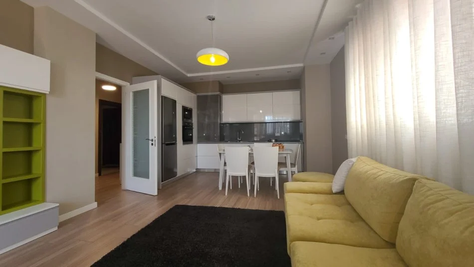 Tirane, jepet me qera apartament 2+1+Ballkon Kati 3, 95 m² 600 € 
