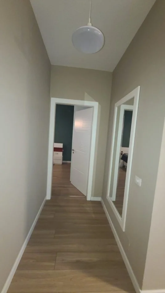 Tirane, jepet me qera apartament 2+1+Ballkon Kati 3, 95 m² 600 € 