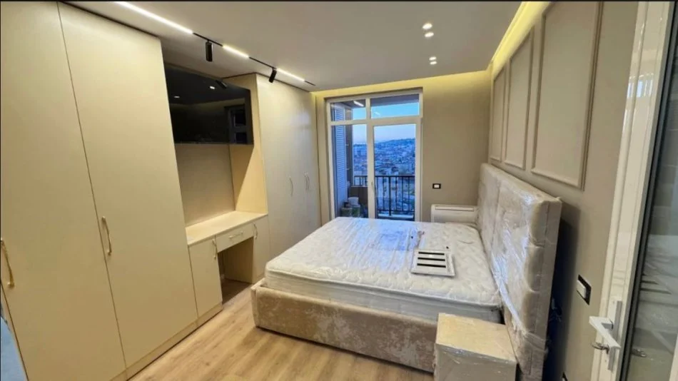 Tirane, shitet apartament 2+1+Ballkon Kati 4, 98 m² 253.000 € (rruga dibres)