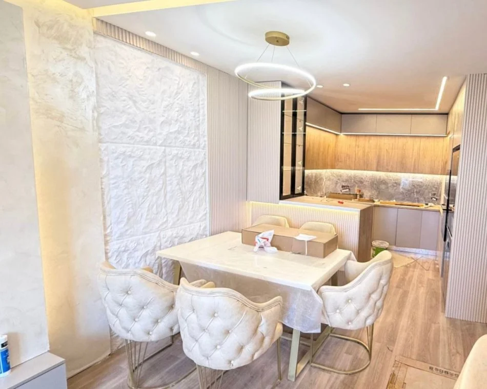 Tirane, shitet apartament 2+1+Ballkon Kati 4, 98 m² 253.000 € (rruga dibres)