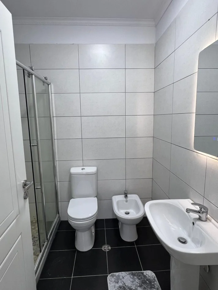 Tirane, shitet apartament 2+1 Kati 7, 97 m² 155.000 € (Rruga Loni Ligori)