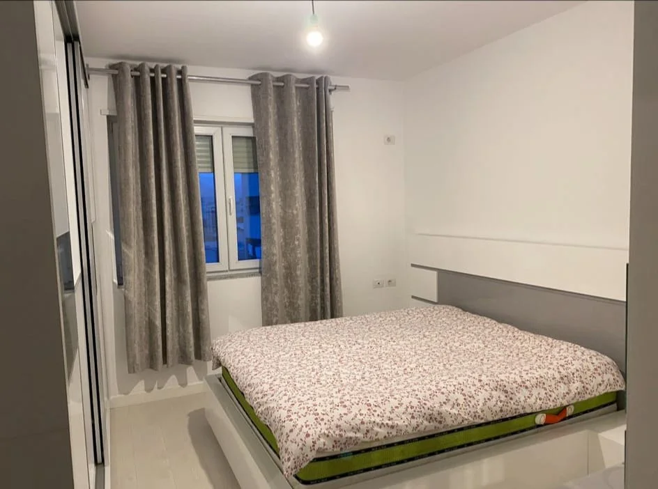 Tirane, shitet apartament 2+1 Kati 8, 97 m² 145.000 € (rruga loni ligori)