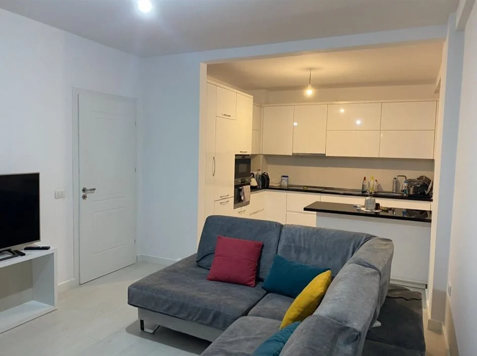 Tirane, shitet apartament 2+1 Kati 8, 97 m² 145.000 € (rruga loni ligori)